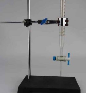 Con esta herramienta es posible preparar diferentes experimentos que requieren de una bureta. Ej : Titulación Ácido Base o simplemente dosificar líquidos.