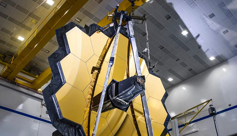 Telescopio James Webb detecta gas metano en la atmósfera del exoplaneta WASP-80 b
